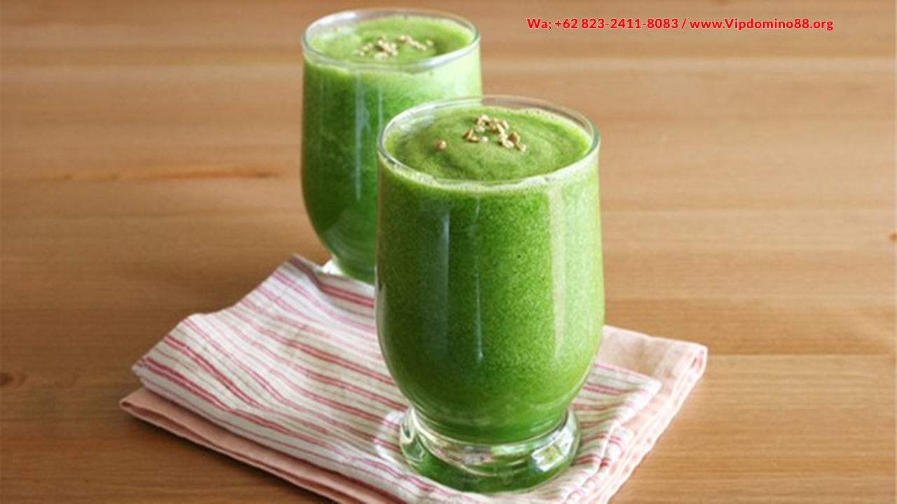 Напиток из сельдерея. Овощной смузи. Зеленый коктейль. Зелёный коктейль для похудения. Смузи с овощами и зеленью.